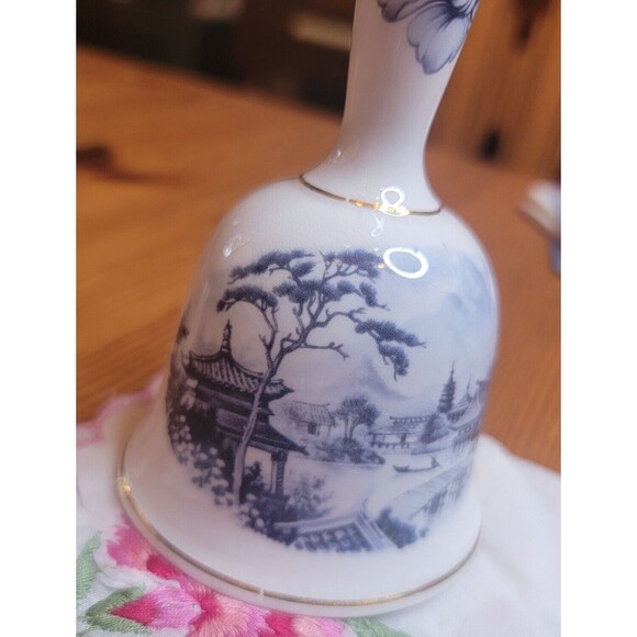 Newhall Staffordshire Fine Bone China Bell w Clapper Nice Ring Tone England - Picture 8 of 15